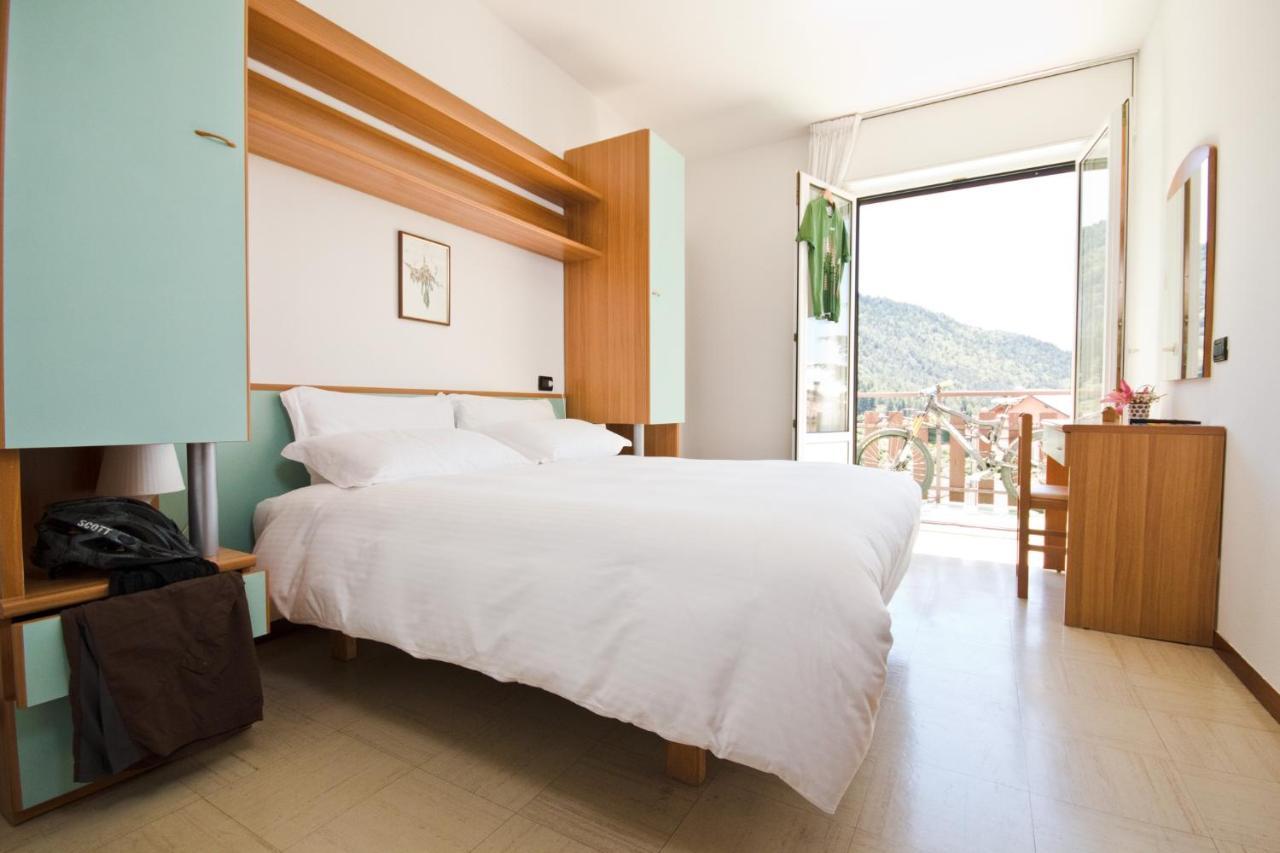 Hotel Martinelli Ronzo-Chienis Exteriér fotografie