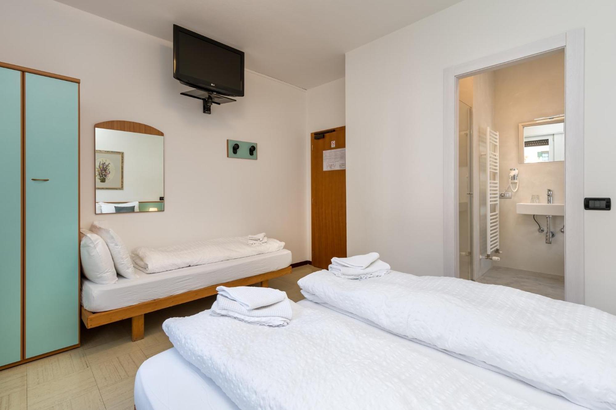 Hotel Martinelli Ronzo-Chienis Exteriér fotografie